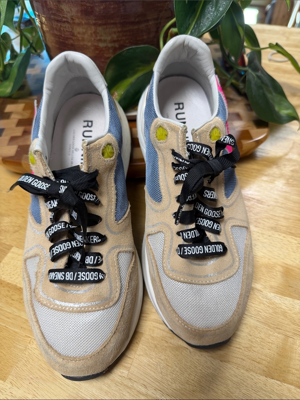 Star Beige & Pink Star Athletic Sneakers - Picture 2 of 7